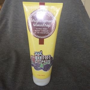 Bath & Body Works Bright Lemon Snow…